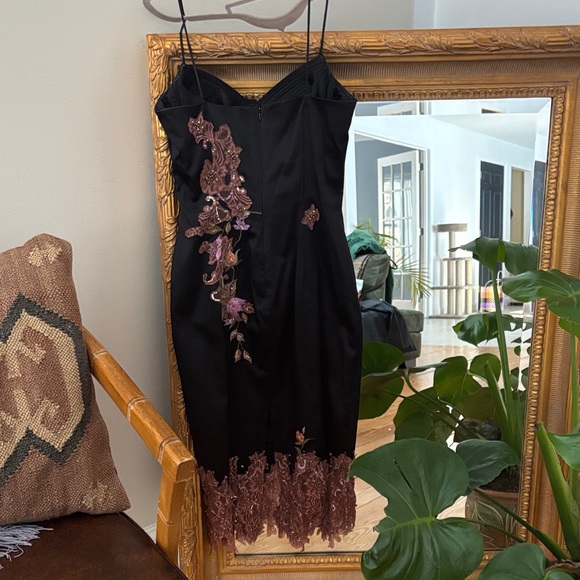Mandalay Vintage Black Floral Embroidered Dress. - Picture 4 of 17